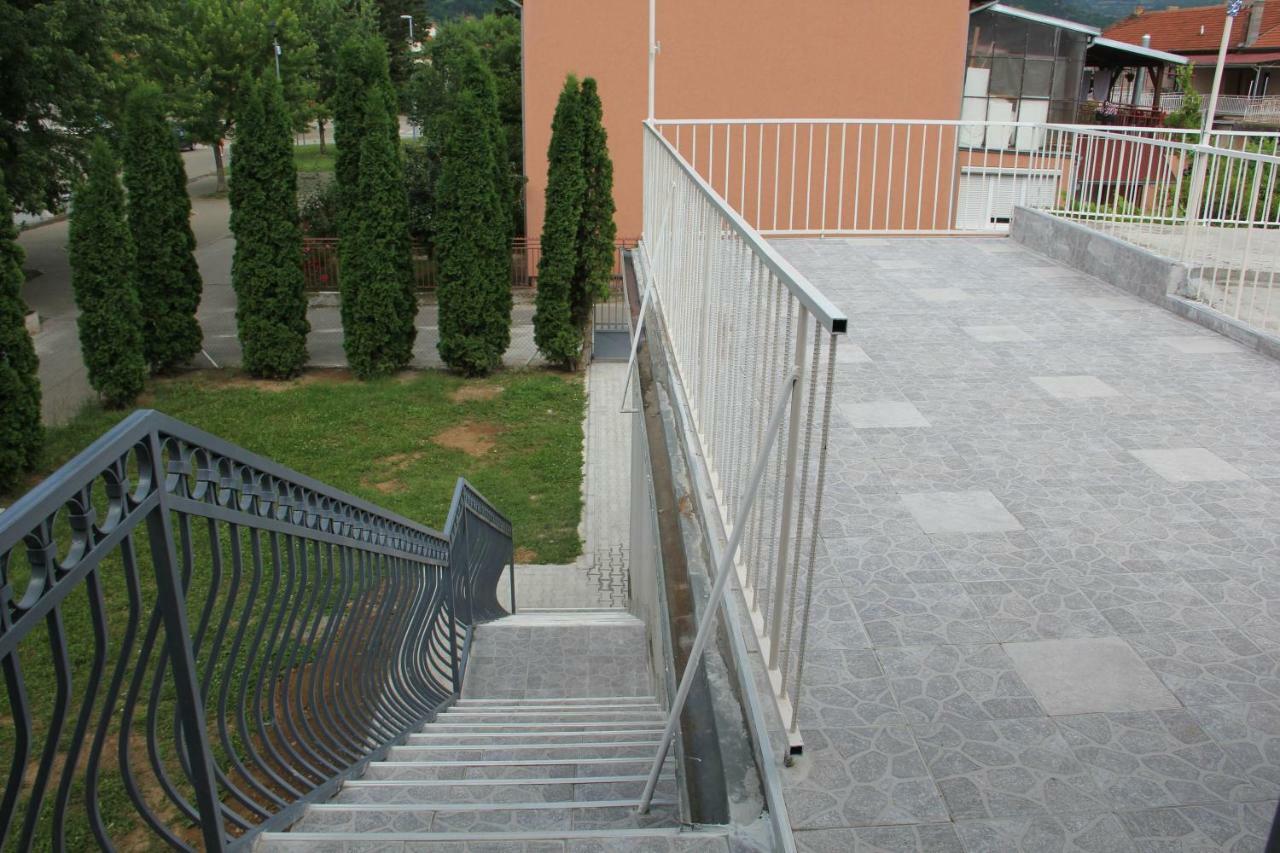 Apartman Kej Пирот Экстерьер фото